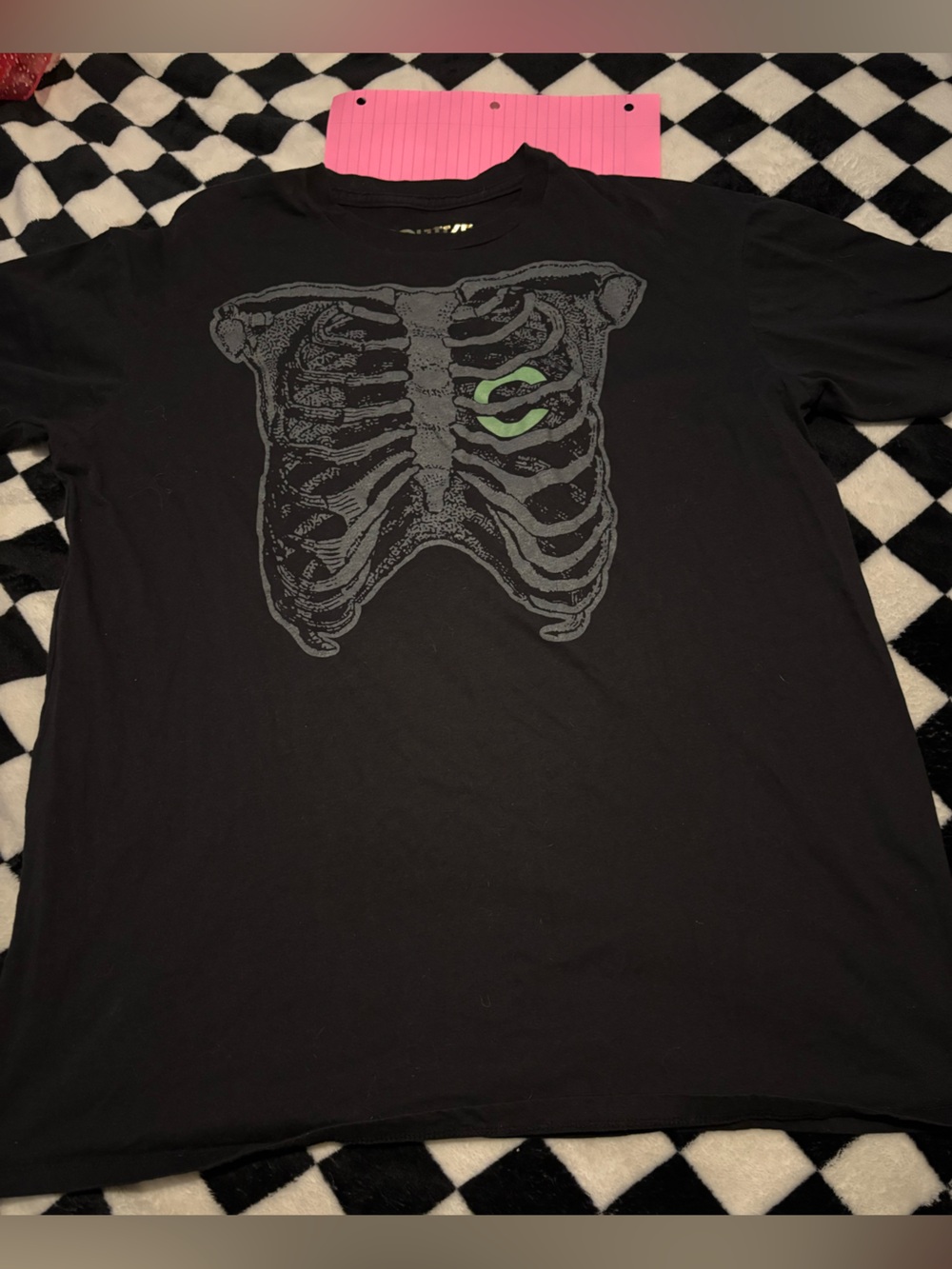 Men’s xlarge Chive Tees T-Shirt Rib Cage with C for Heart Face Printed Inside